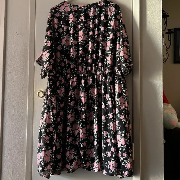 🌼FOR BUNDLE ONLY🌼Nemidor Roses Midi Dress - Picture 3 of 16